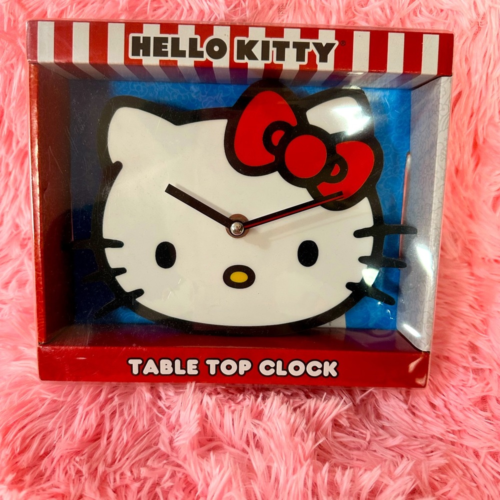 Hello Kitty Table Top Clock